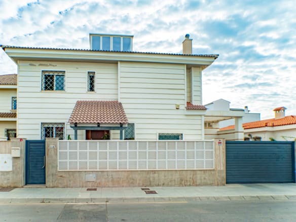 Casa-Chalet Almería - 1221384-01