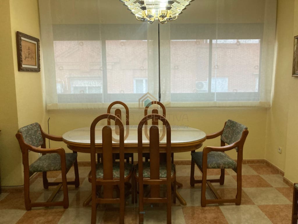 Piso Almansa - 1221939-02