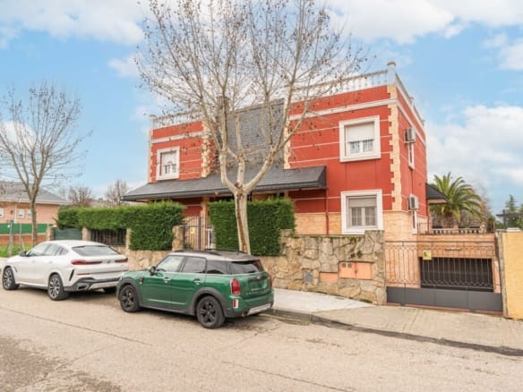 Casa-Chalet Arroyomolinos - 1222814-02