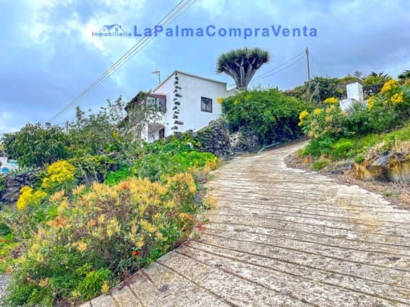 Casa de pueblo Poleal