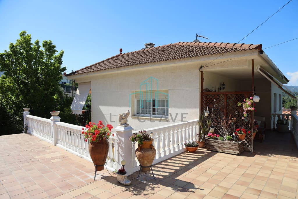 Casa-Chalet Bigues - 1233149-01