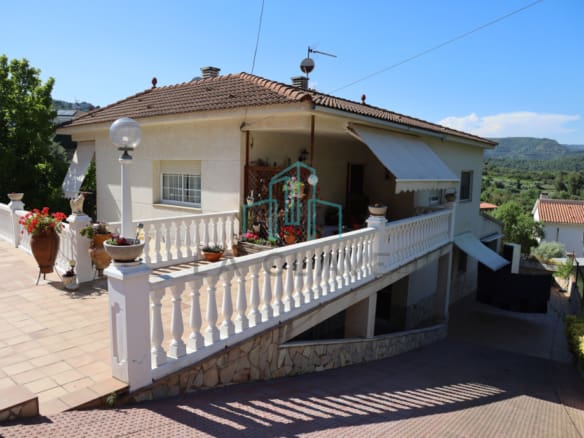 Casa-Chalet Bigues - 1233149-02