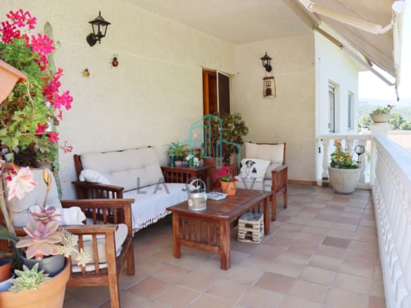 Casa-Chalet Bigues - 1233149-03