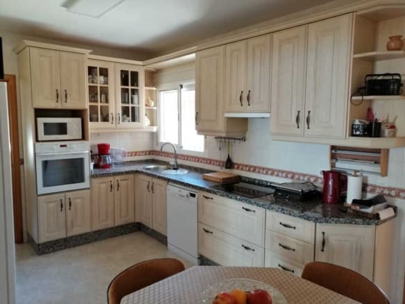 Casa-Chalet Estepona - 1053485-03