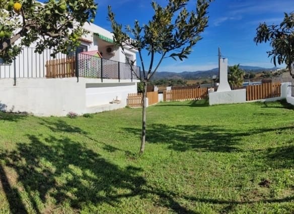 Casa-Chalet Estepona - 1053498-01