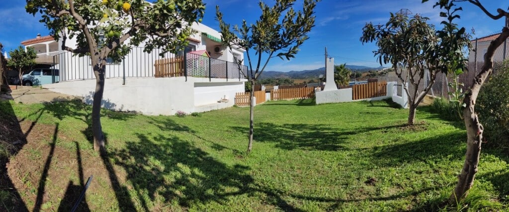 Casa-Chalet Estepona - 1053498-01