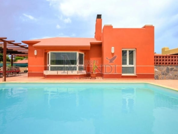 Casa-Chalet Corralejo - 1053307-01