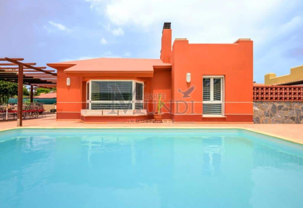 Casa-Chalet Corralejo - 1053307-01