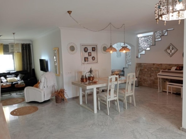 Casa-Chalet Antigua - 1053336-01
