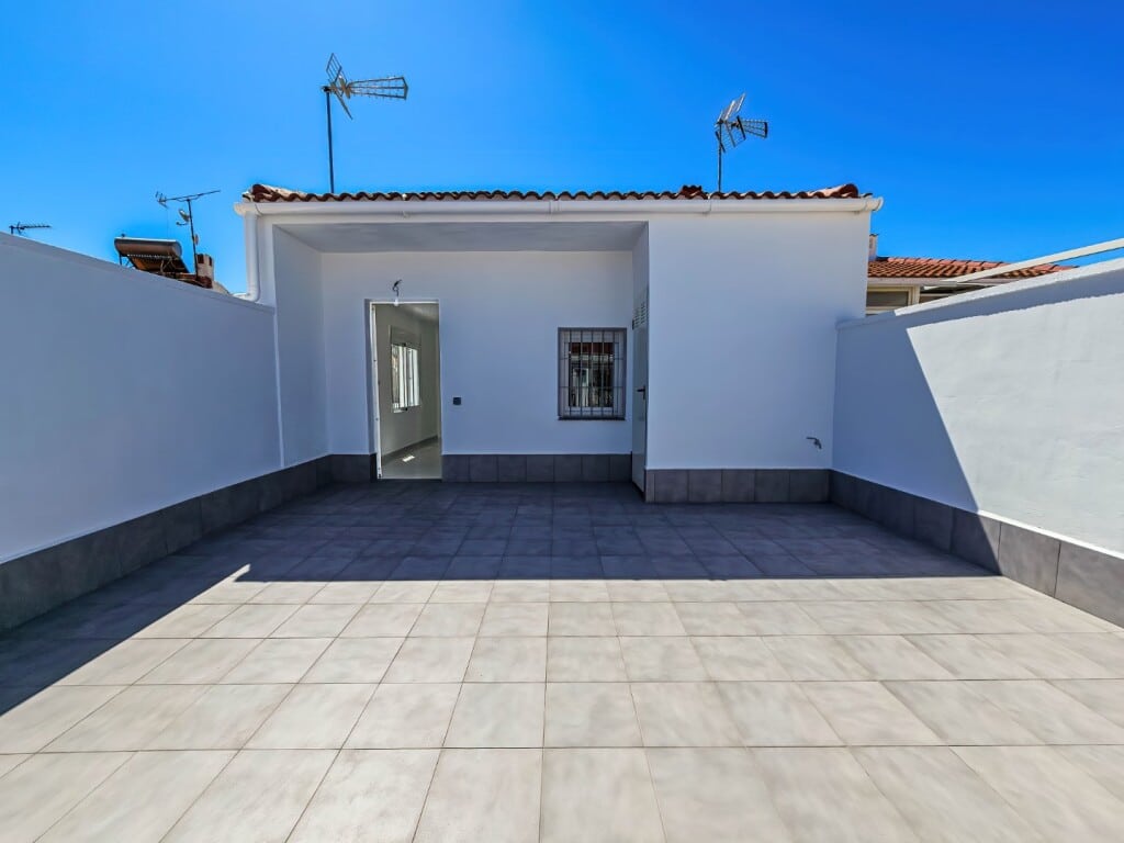 Casa-Chalet Torrevieja - 1186308-02