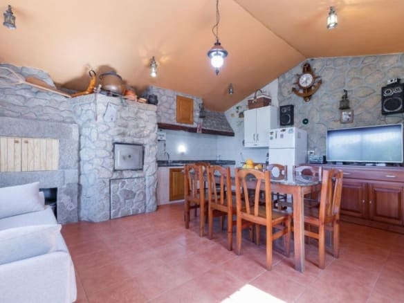 Casa-Chalet Vigo - 1201202-05