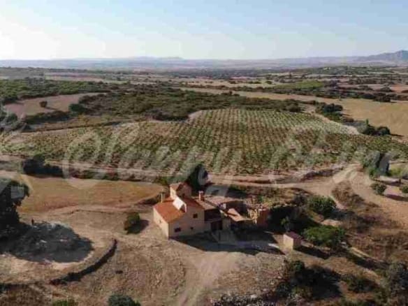 Casa-Chalet Almansa - 1206771-03