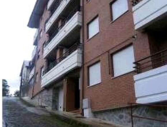 Edificio Viviendas Limpias - 1215724-01