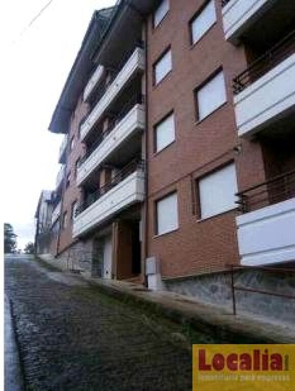 Edificio Viviendas Limpias - 1215724-01