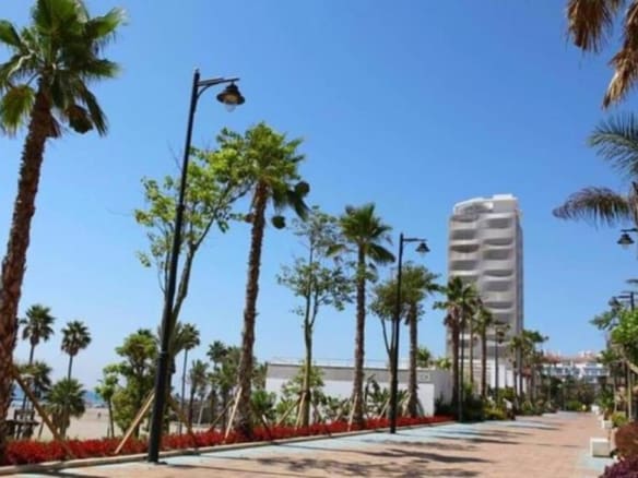 Casa de pueblo Estepona - 1226644-01