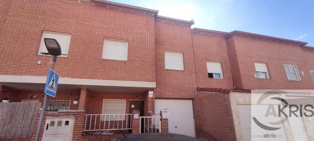 Casa-Chalet Chozas De Canales - 1229664-02
