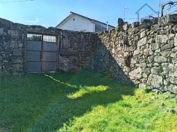 Casa de pueblo Neves