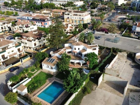 Casa-Chalet Alicante - 1233826-02