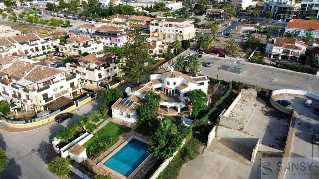 Casa-Chalet Alicante - 1233826-02