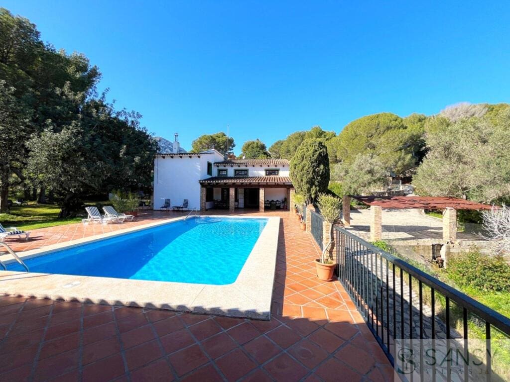 Casa-Chalet Alicante - 1233911-02