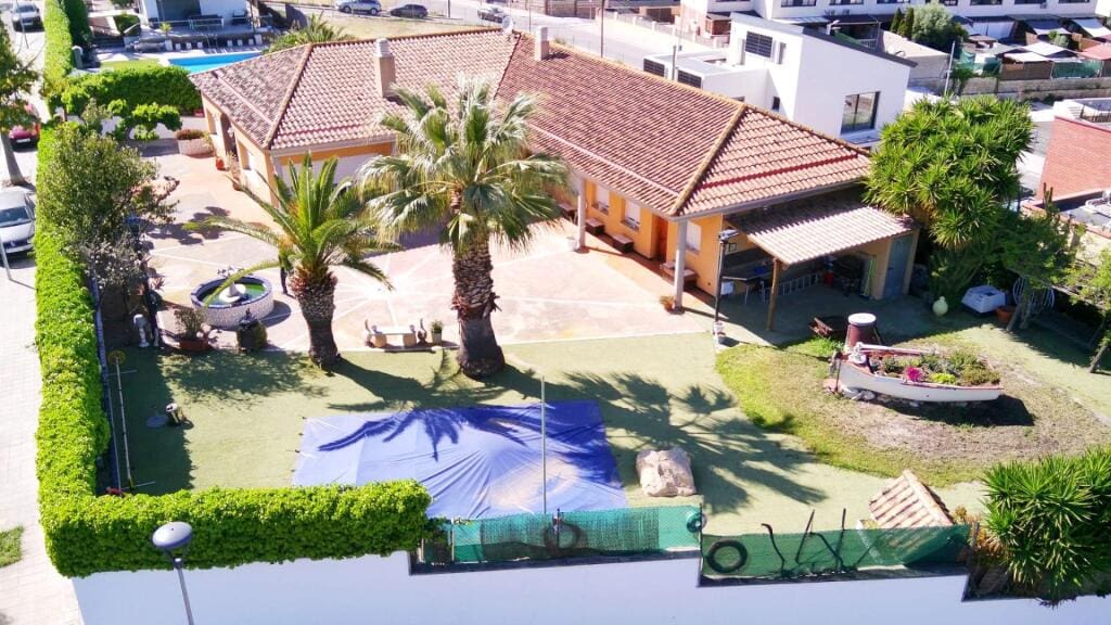 Casa-Chalet Vilanova I La Geltru - 1214697-01