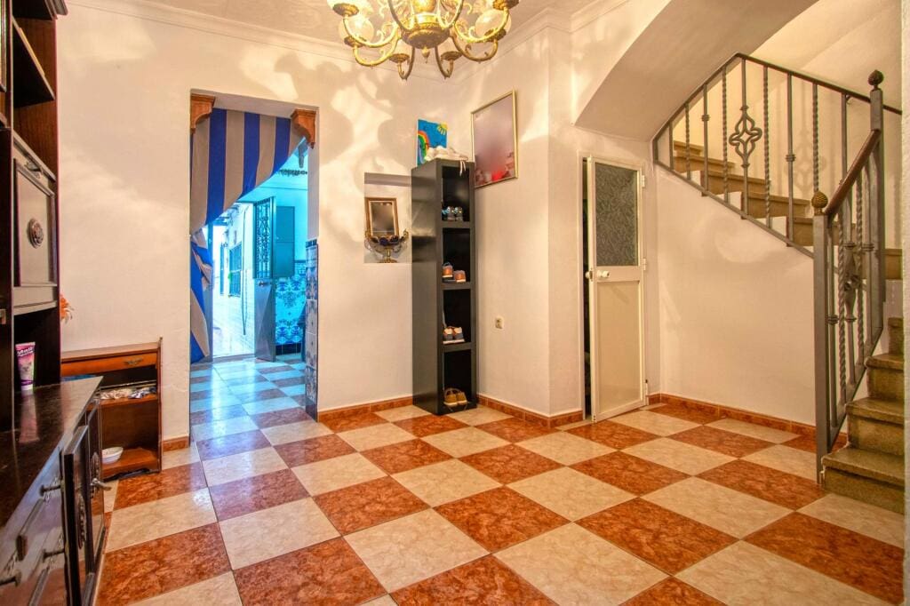 Casa-Chalet Brenes - 1216483-03