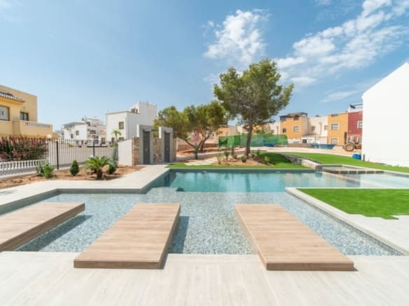 Casa-Chalet Torrevieja - 1216903-03