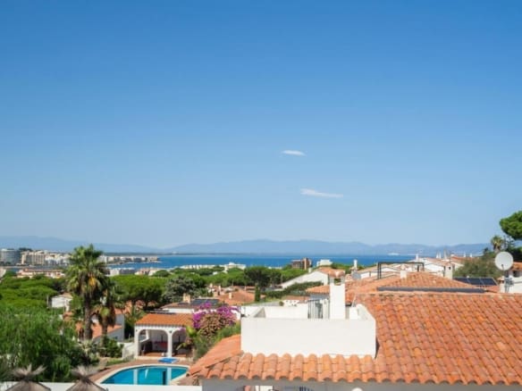 Casa-Chalet Escala