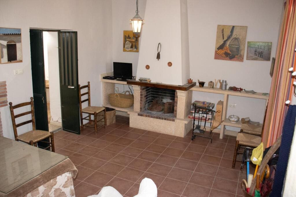 El - 1225766-01
