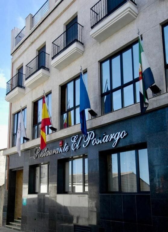 Hotel Montanchez - 1231828-02