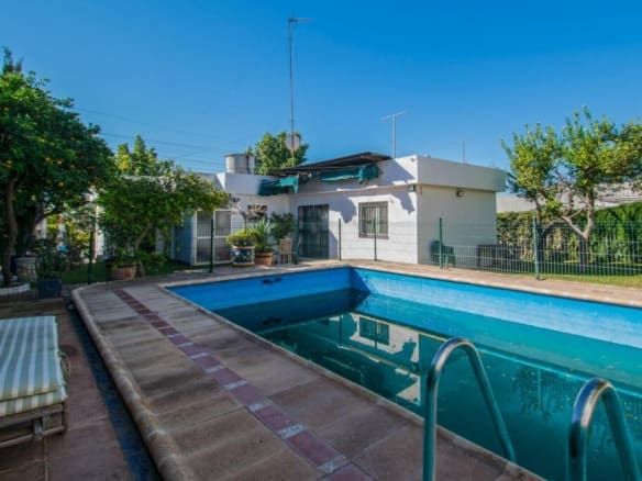 Casa-Chalet Alcala De Guadaíra - 1234674-01