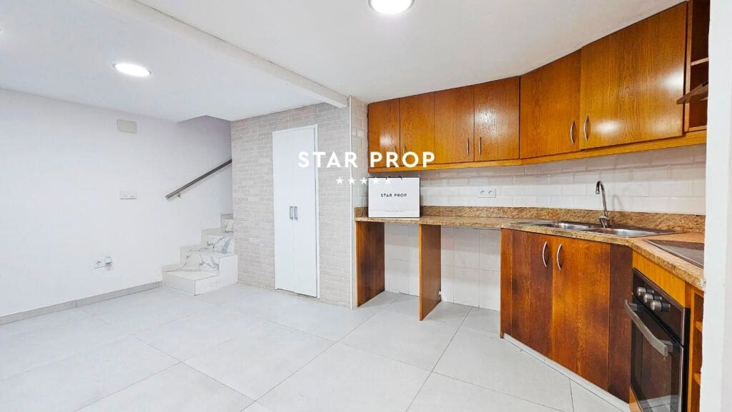 Piso Colera - 1230782-03