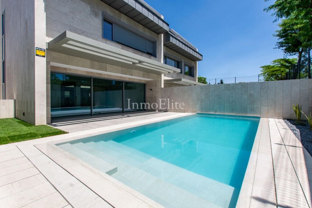 Casa-Chalet Pozuelo De Alarcón - 1234077-01