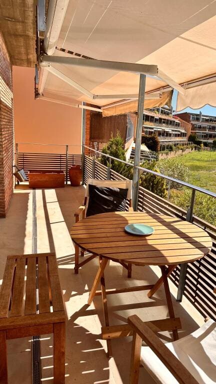 Apartamento Gualta - 1205084-01