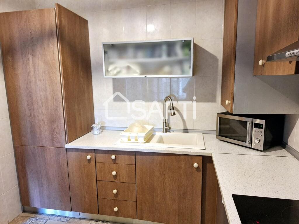 Casa-Chalet Yecla - 1216884-02