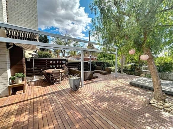 Casa-Chalet Barcelona - 1219077-01