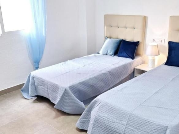 Apartamento Yecla - 1221625-02