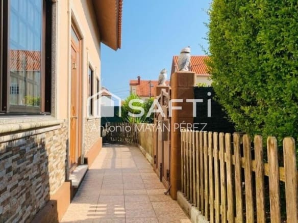 Casa-Chalet Ribeira - 1228668-02