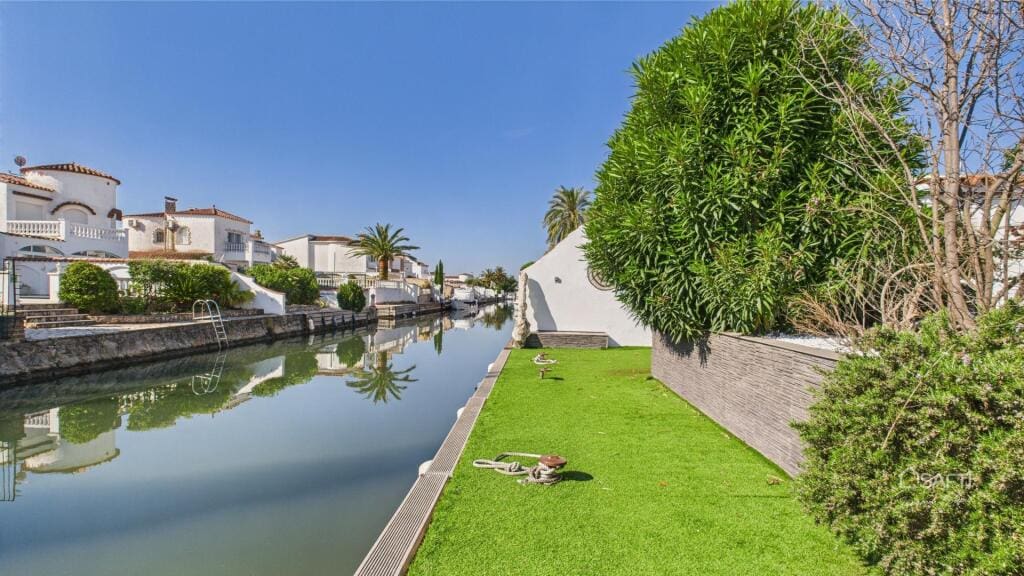 Casa-Chalet Empuriabrava - 1230150-03
