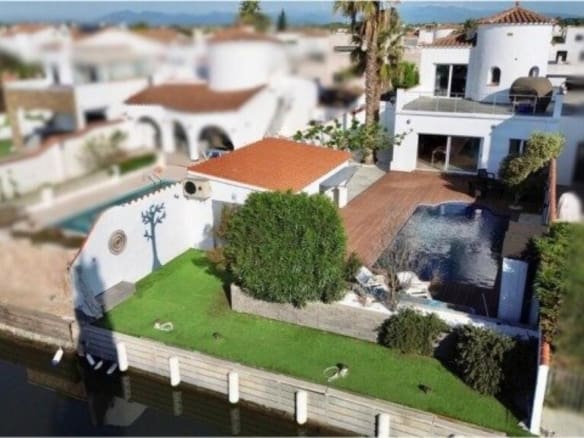 Casa-Chalet Empuriabrava - 1230150-01