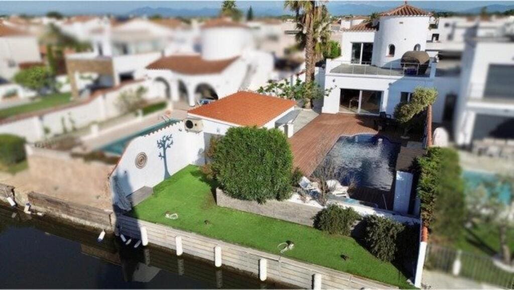 Casa-Chalet Empuriabrava - 1230150-01