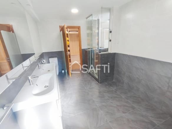 Casa-Chalet Oviedo - 1231541-06