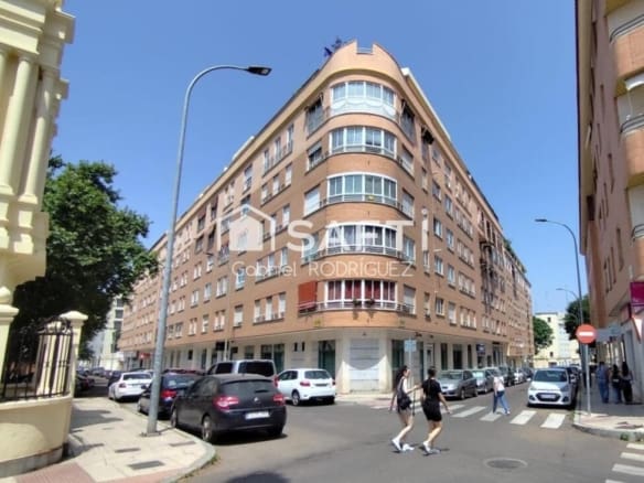 Casa-Chalet Badajoz - 1234566-01